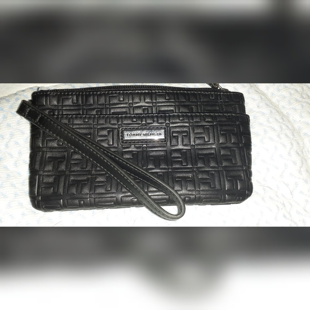 Tommy Hilfiger Wristlet